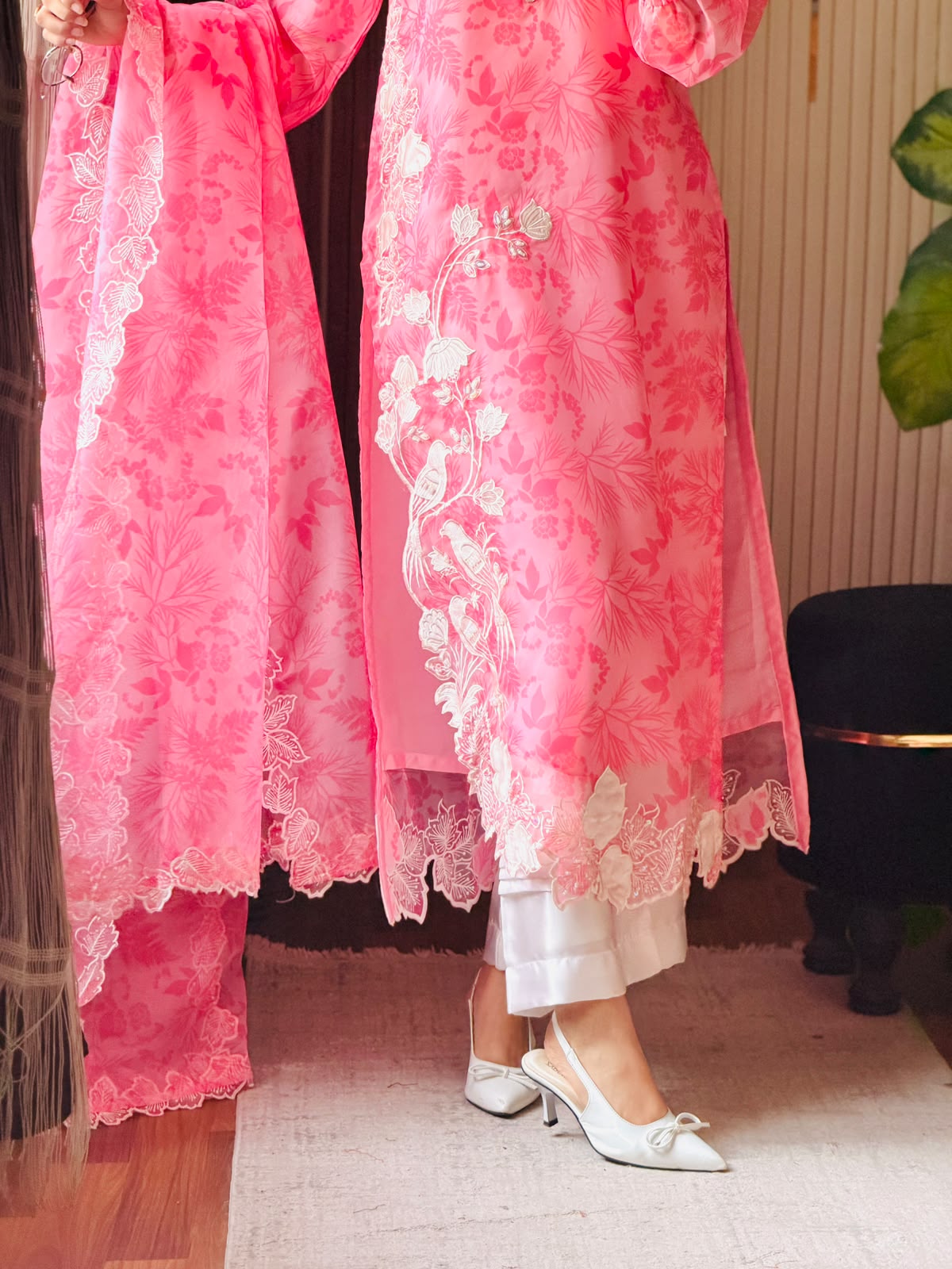 Mahira Khan X Rosé Bloom X – Organza Embroidered 3-Piece Suit
