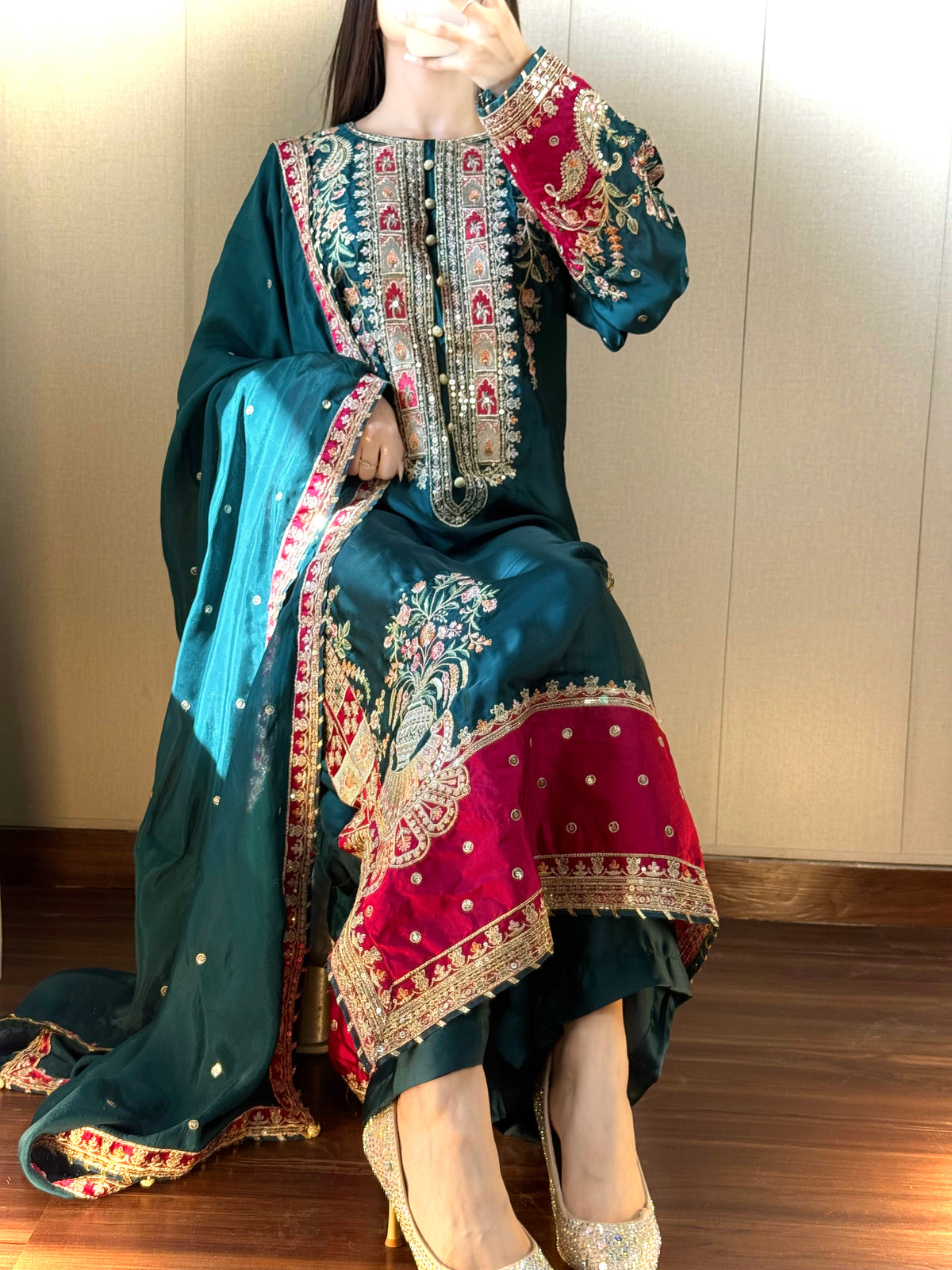 Meher-e-Gul Kaftan