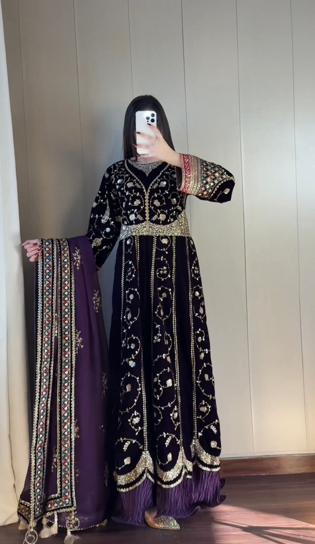 Signature Velvet Silhouette