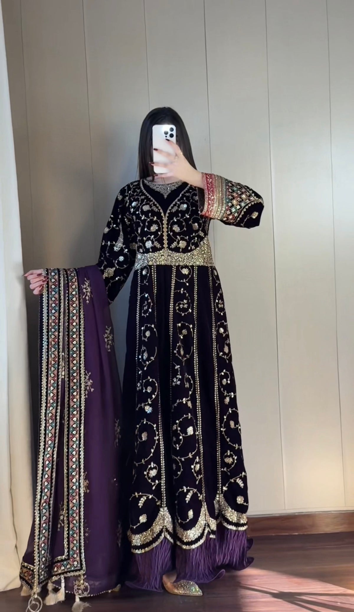 Signature Velvet Silhouette