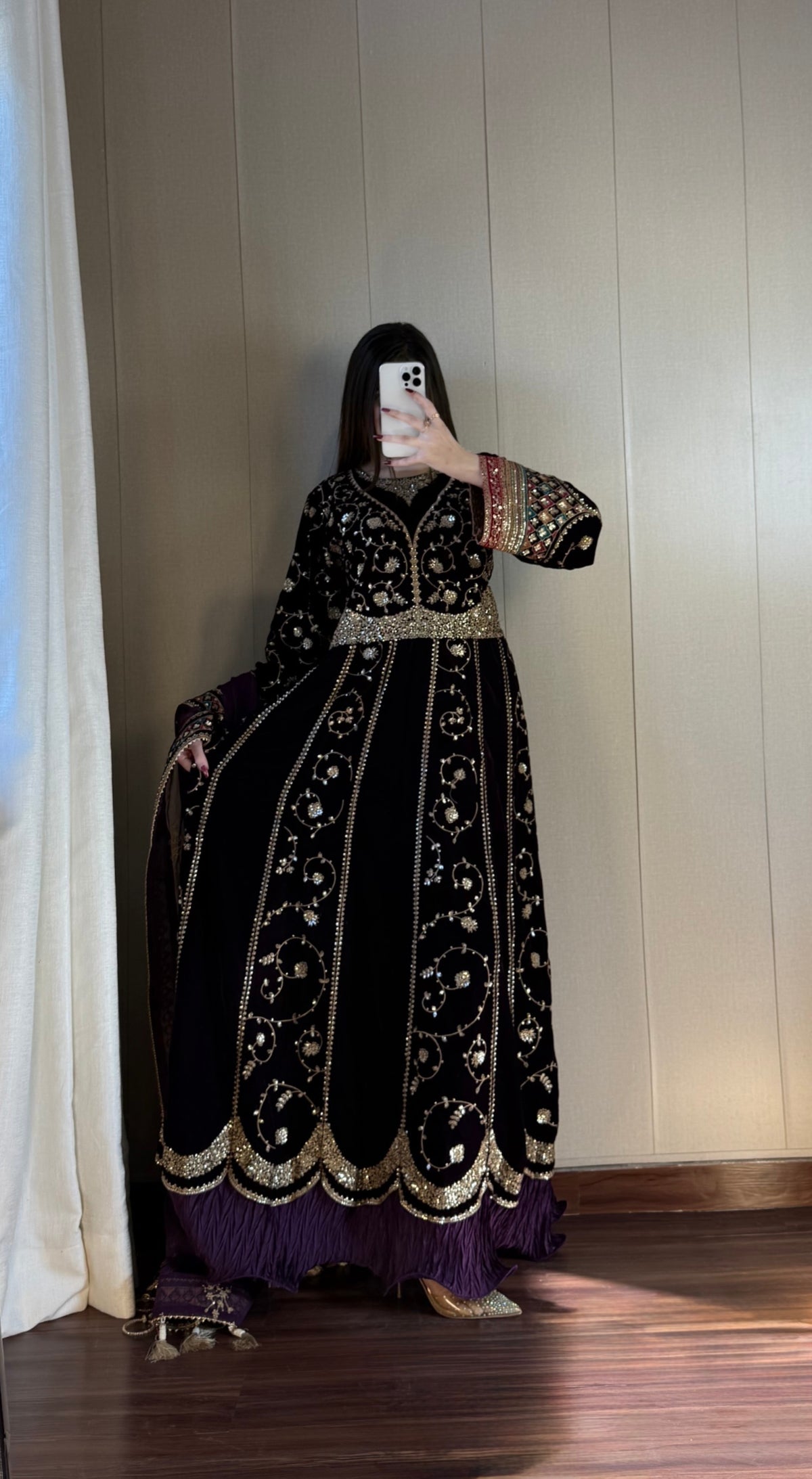 Signature Velvet Silhouette