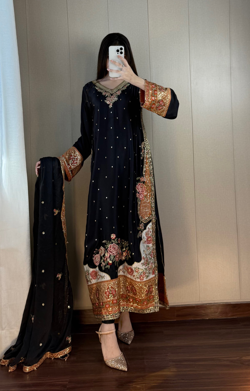 Zar-e-Siyah Kaftan